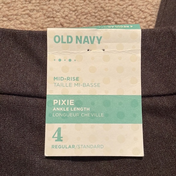 NWT Old Navy midrise pants - Picture 4 of 6